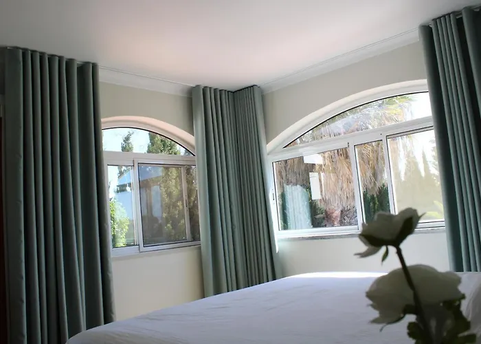 Casa Carioca Bed & Breakfast